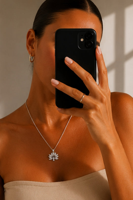 Tree of Life Pendant Necklace – Silver